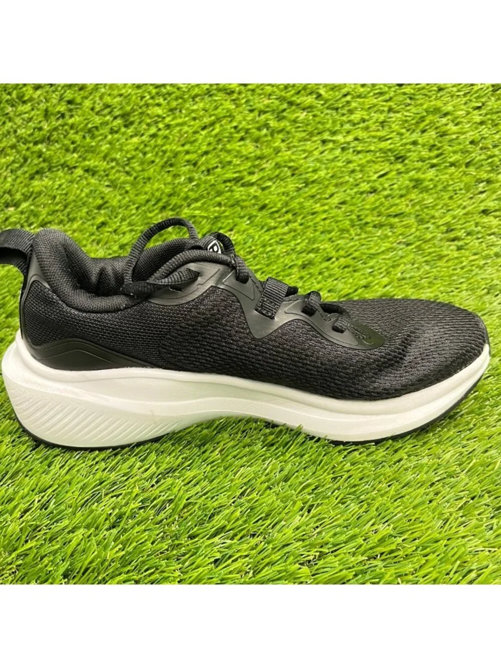 Puma Skyrocket Womens Size 7 Black White Athletic Running Walking Shoes Sneakers